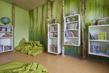 mein Freund, das Buch, in der Kinderbibliothek im Hort