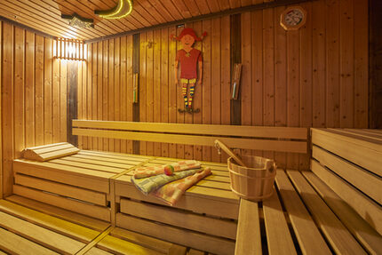 Nach viel Bewegung an der frischen Luft gehört das saunieren einmal wöchentlich zu unserer Gesundheitsförderung.